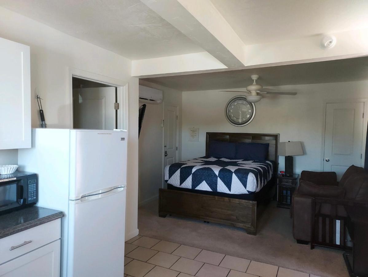 Tail Wind Life Llc Apartment Page Ngoại thất bức ảnh
