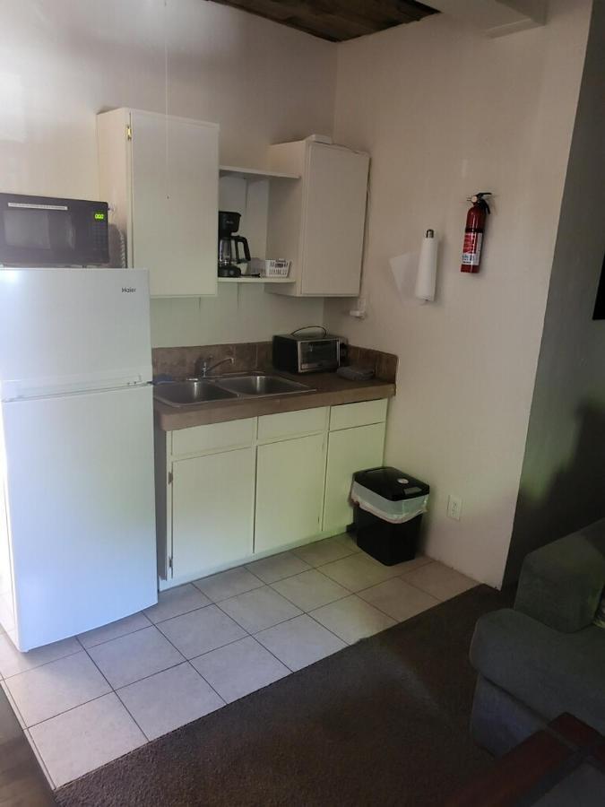 Tail Wind Life Llc Apartment Page Ngoại thất bức ảnh
