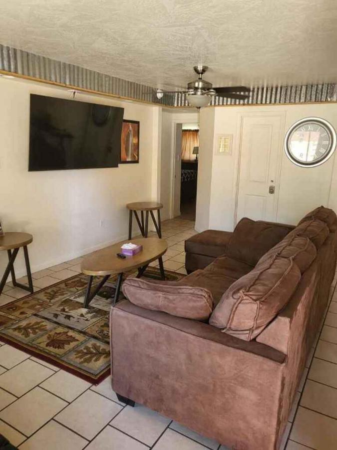 Tail Wind Life Llc Apartment Page Ngoại thất bức ảnh